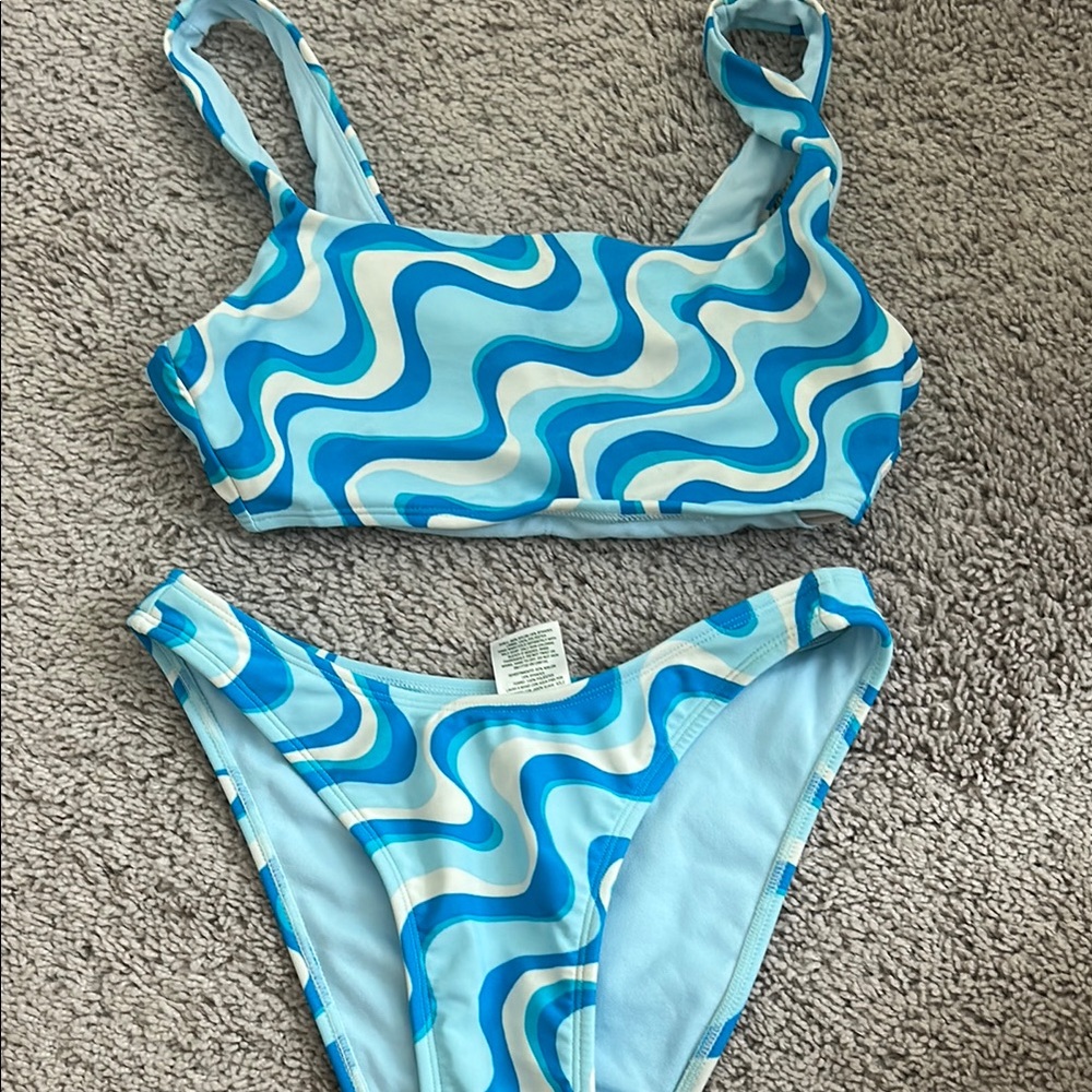 Wild Fable Blue and White Swirl Top